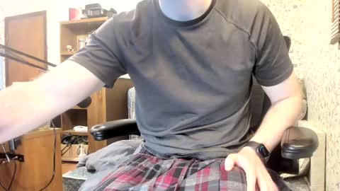 Snapshot of incredibleballbusting chatting on 04/04/26, 04:33 Beau Beckett online show from 04/04/26, 04:33