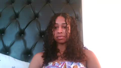 Snapshot of indanbella19 chatting on 06/19/26, 05:12 indanbella19 online show from 06/19/26, 05:12