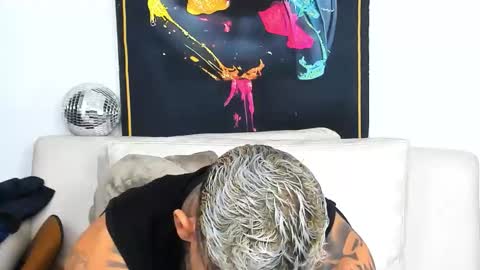 Jacobo online show from 12/22/25, 08:33