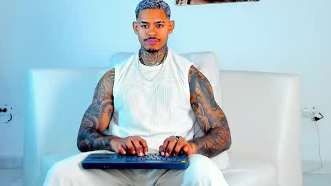 Jacobo online show from 02/20/26, 03:01