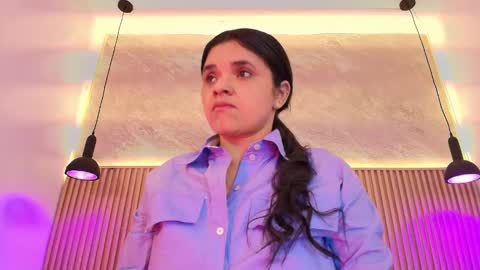 Indi Catalina online show from 10/03/25, 12:02