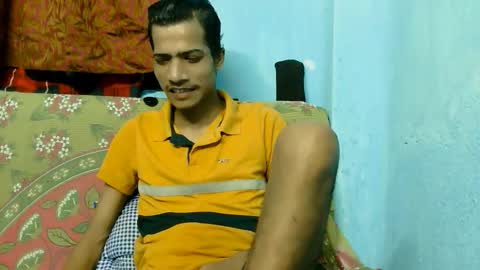 Snapshot of indian_bengali_boy chatting on 09/10/25, 11:16 Suman Leo online show from 09/10/25, 11:16