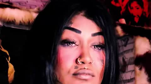 Snapshot of indian_dreamgirl chatting on 05/18/26, 01:17 Bella Ambrosia online show from 05/18/26, 01:17