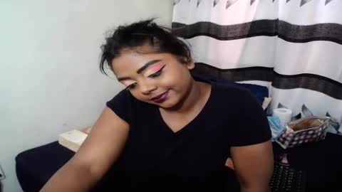 Snapshot of indian_firexx chatting on 10/07/25, 06:10 Tanya online show from 10/07/25, 06:10