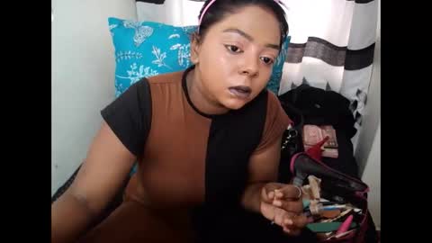 Snapshot of indian_firexx chatting on 01/08/26, 06:05 Tanya online show from 01/08/26, 06:05