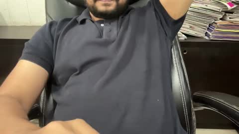 Snapshot of indian_gujju chatting on 02/01/26, 10:14 Jay online show from 02/01/26, 10:14