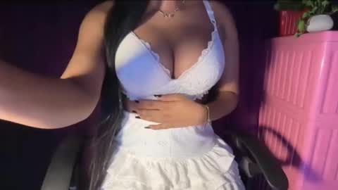 Raya  online show from 03/22/26, 03:32