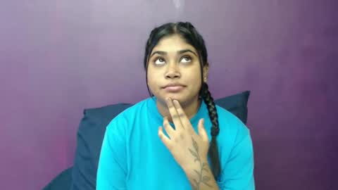 Snapshot of indian_rimmelx chatting on 01/25/25, 06:01 Melz online show from 01/25/25, 06:01