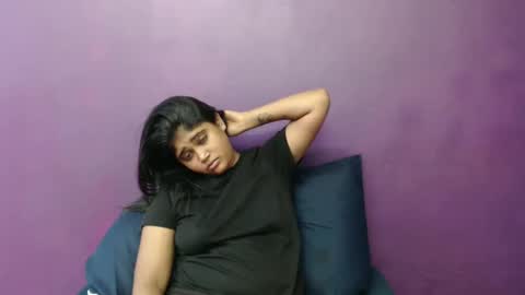 Snapshot of indian_rimmelx chatting on 03/12/25, 01:19 Melz online show from 03/12/25, 01:19