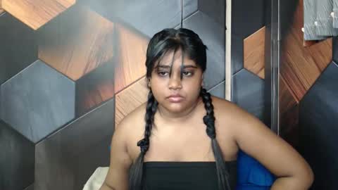 Snapshot of indian_rimmelx chatting on 10/07/25, 06:32 Melz online show from 10/07/25, 06:32