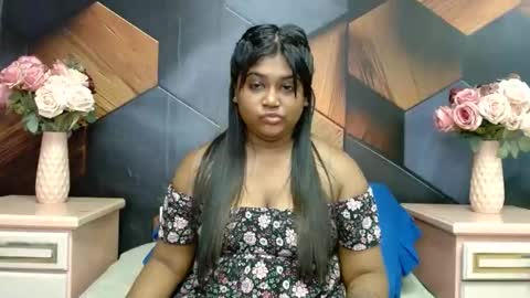 Snapshot of indian_rimmelx chatting on 10/09/25, 06:44 Melz online show from 10/09/25, 06:44