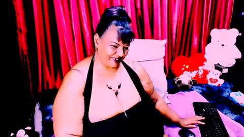 Snapshot of indian_rubyxx chatting on 10/11/25, 09:52 indian_rubyxx online show from 10/11/25, 09:52