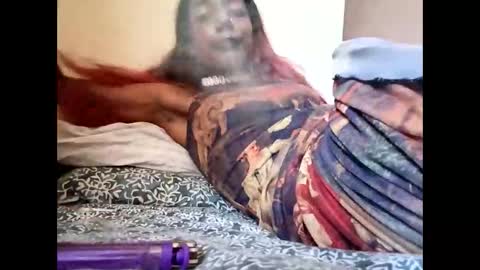 Snapshot of indian_succubus chatting on 05/02/26, 01:05 Perky baby online show from 05/02/26, 01:05