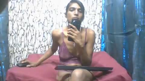 Snapshot of indian_sultry chatting on 10/18/25, 04:30 SASH online show from 10/18/25, 04:30