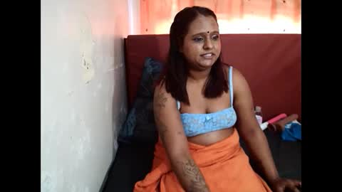 Snapshot of indian_sunshine chatting on 05/29/26, 07:17 indian_sunshine online show from 05/29/26, 07:17