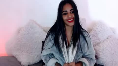 Jazmin online show from 07/11/26, 07:33