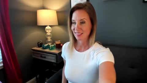 IndianaCooper - Showtimes - Mon-Fri 12pm and 930PM CST SatSun 930pm CST online show from 09/09/25, 07:13