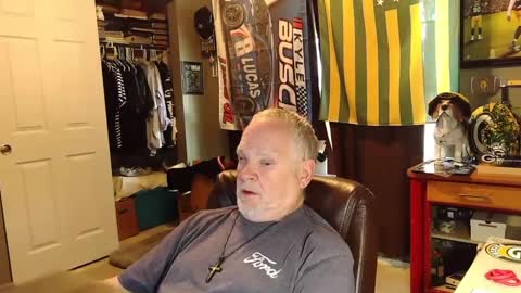 Papa online show from 09/21/25, 10:44