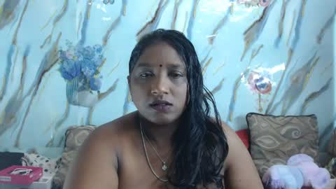 Snapshot of indianblue3 chatting on 05/09/26, 09:47 tracy online show from 05/09/26, 09:47