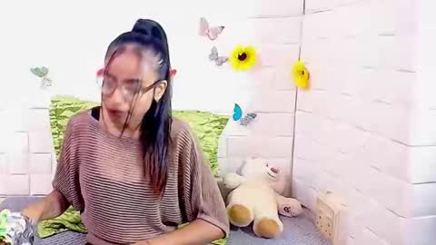 Snapshot of indianbootylicious1 chatting on 01/19/26, 05:22 nala online show from 01/19/26, 05:22