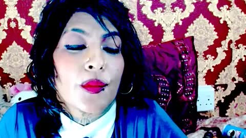 Snapshot of indiancatz2 chatting on 02/18/25, 09:20 anusha online show from 02/18/25, 09:20