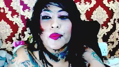 Snapshot of indiancatz2 chatting on 03/08/25, 06:47 anusha online show from 03/08/25, 06:47