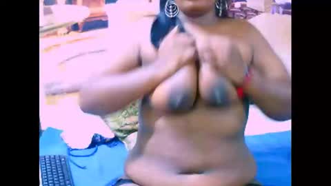 Snapshot of indiancherry4u2luv chatting on 03/07/25, 12:01 indiancherry4u2luv online show from 03/07/25, 12:01