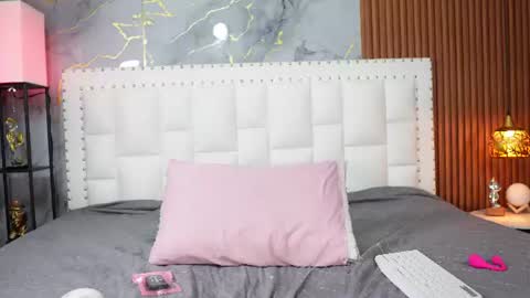 LITTLE AINHOA  online show from 06/12/26, 07:46