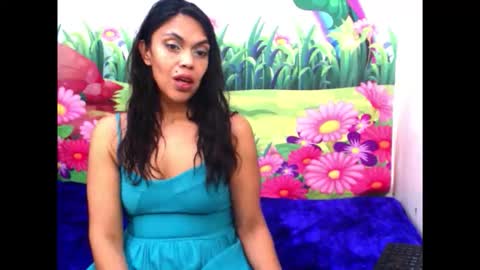 Lia online show from 10/16/25, 07:37