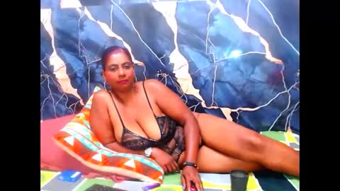 indianerotica4u online show from 01/10/26, 02:02