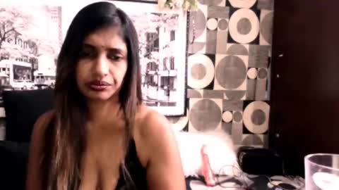 indianhoneyx online show from 02/15/26, 06:10