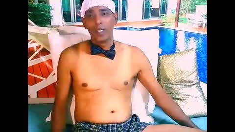 Theo online show from 04/22/26, 07:04