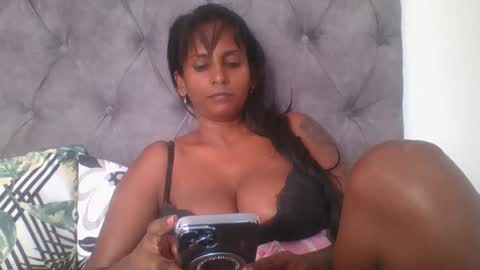 priya online show from 01/20/25, 01:00