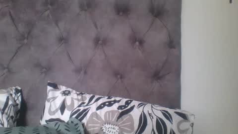 priya online show from 02/10/25, 05:36