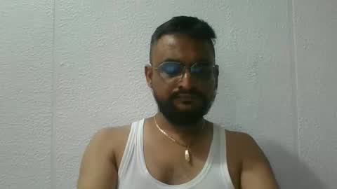 Snapshot of indianlover1433 chatting on 09/13/25, 09:20 Indian lover online show from 09/13/25, 09:20
