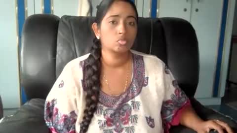 Snapshot of indianplaygal69 chatting on 12/10/24, 11:54 Indianpalgal69 online show from 12/10/24, 11:54