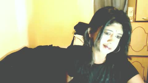 indianpleasures21 online show from 04/08/26, 07:52