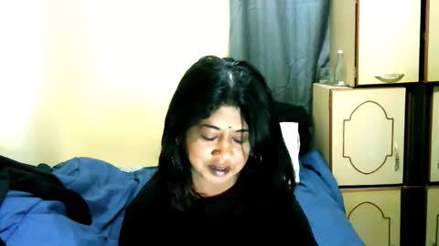 Snapshot of indianpleasures21 chatting on 05/04/26, 07:04 indianpleasures21 online show from 05/04/26, 07:04