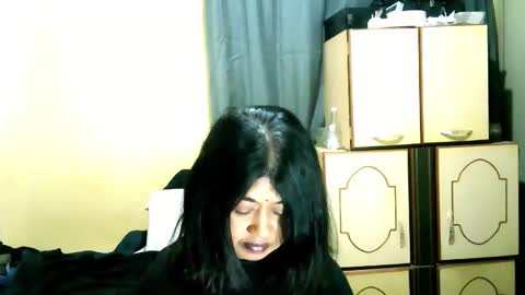 Snapshot of indianpleasures21 chatting on 05/25/26, 04:29 indianpleasures21 online show from 05/25/26, 04:29