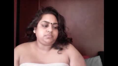 Snapshot of indianpooja1027 chatting on 04/21/26, 07:14 indianpooja1027 online show from 04/21/26, 07:14
