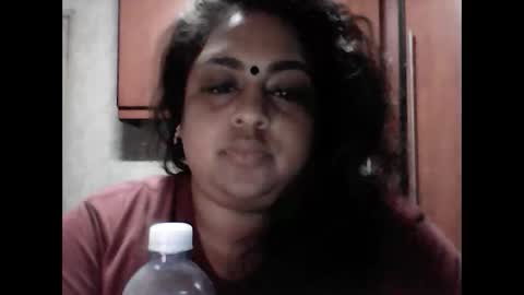 Snapshot of indianpooja1027 chatting on 05/08/26, 08:25 indianpooja1027 online show from 05/08/26, 08:25