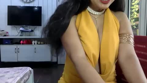 Radha online show from 12/19/25, 08:10