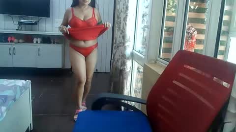 Snapshot of indianrads9 chatting on 05/12/26, 08:11 Radha online show from 05/12/26, 08:11