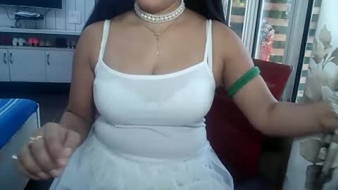 Snapshot of indianrads9 chatting on 05/18/26, 07:58 Radha online show from 05/18/26, 07:58