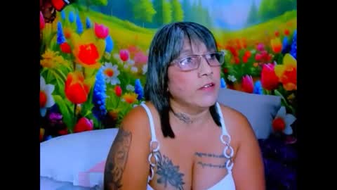 indianroxy27 online show from 06/06/26, 06:45