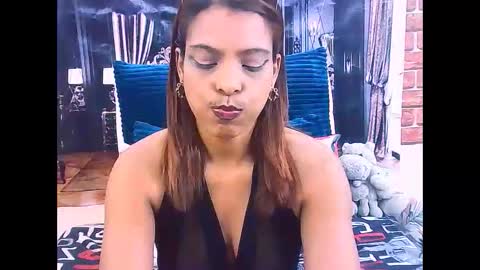 indiansexyass4u2luv online show from 05/21/26, 09:38