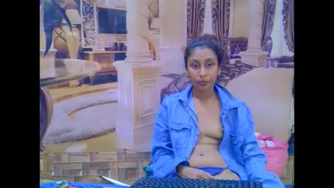 indiansexybutt4u2luv online show from 03/16/26, 08:29