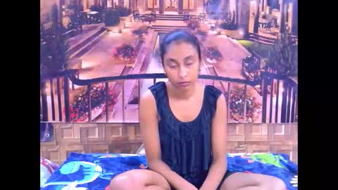 indiansexybutt4u2luv online show from 04/23/26, 12:29