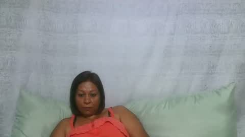 Snapshot of indiansexymilf chatting on 06/15/26, 05:09 candice online show from 06/15/26, 05:09