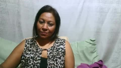 Snapshot of indiansexymilf chatting on 07/09/26, 05:44 candice online show from 07/09/26, 05:44